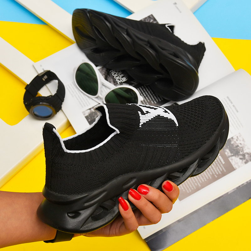 كفش دخترانه LV مدل Rose