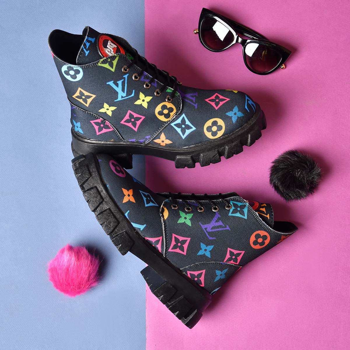 نیم بوت دخترانه طرح LV مدل fun