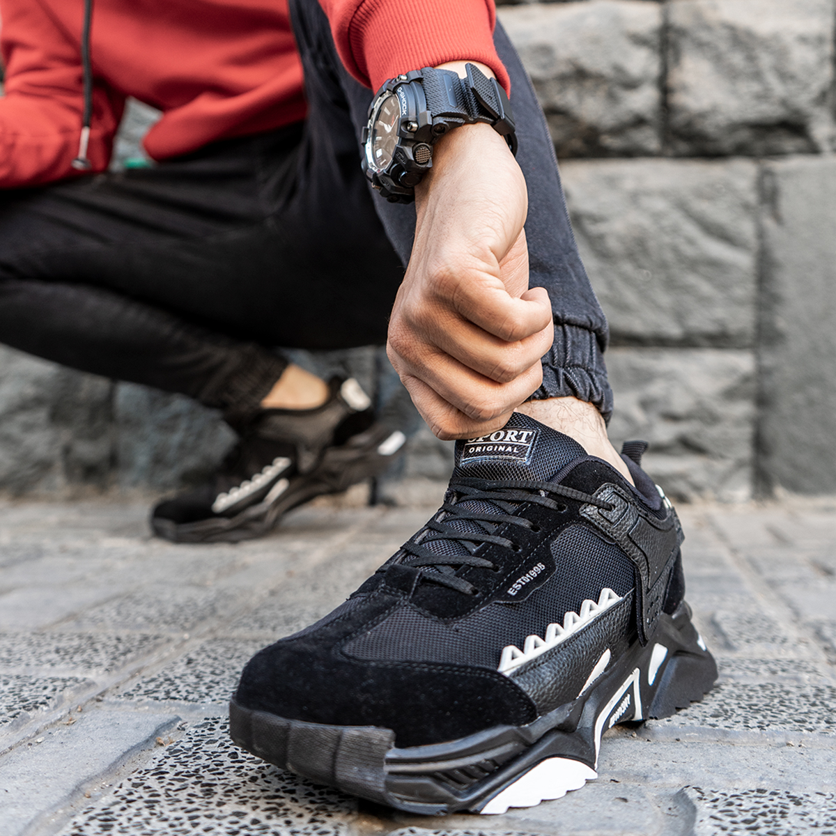 کفش ورزشی مردانه مشکی مدل KARVIN