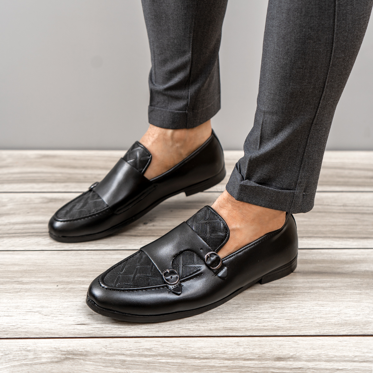 کالج مردانه مشکی طرحدار مدل daniel