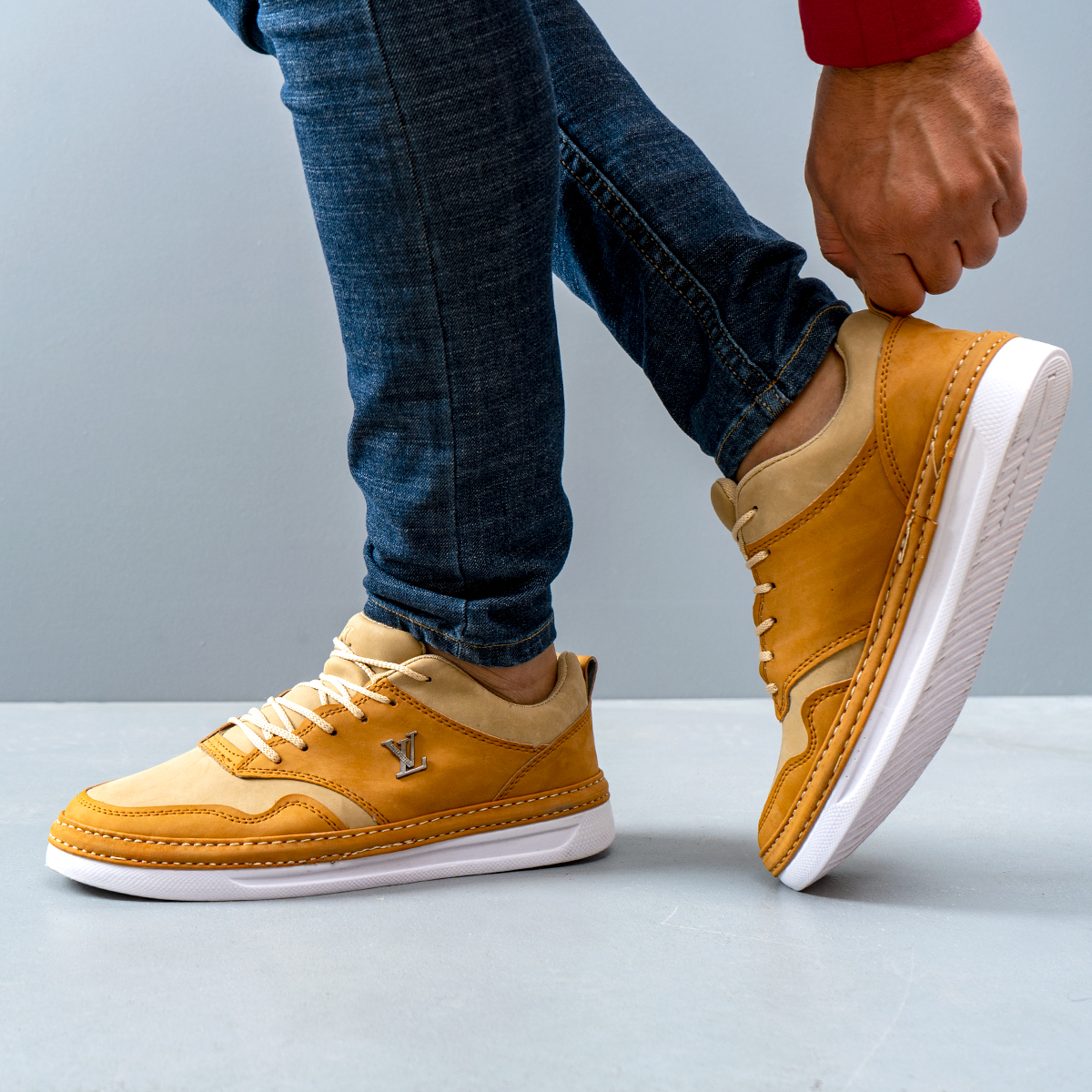 کفش LV مردانه عسلی مدل Amery