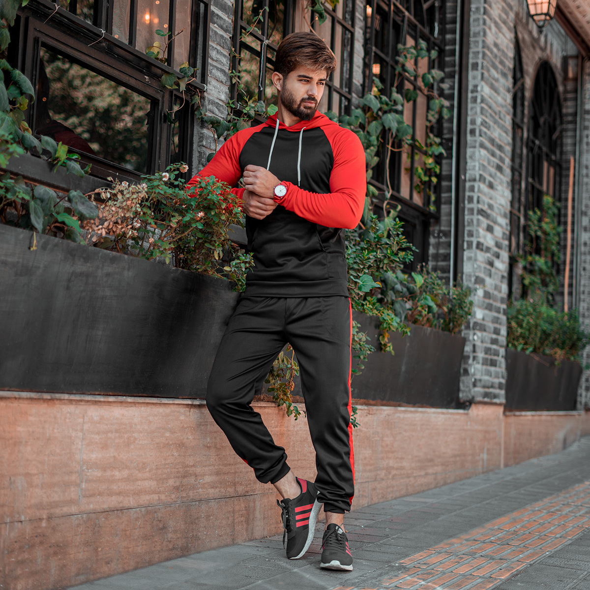 ست هودی شلوار مشکی قرمز مردانه مدلLemo