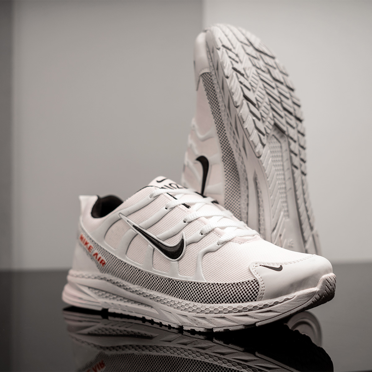 کفش مردانه نایک سفید مدل AVIN