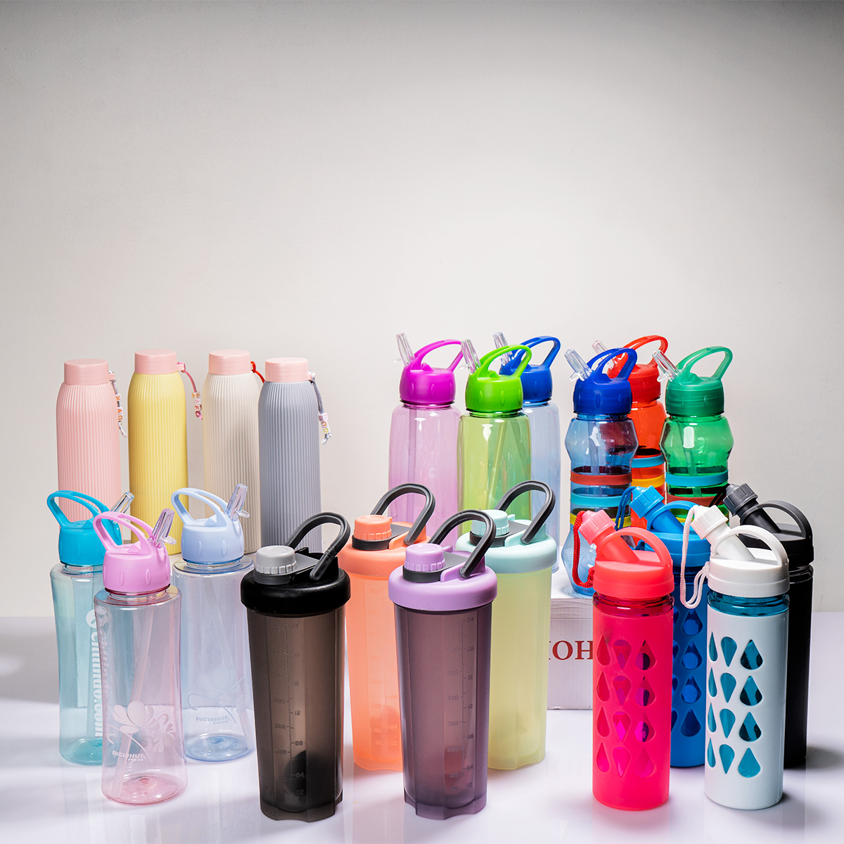 قمقمه آب آبی کاربنی مدل ساده