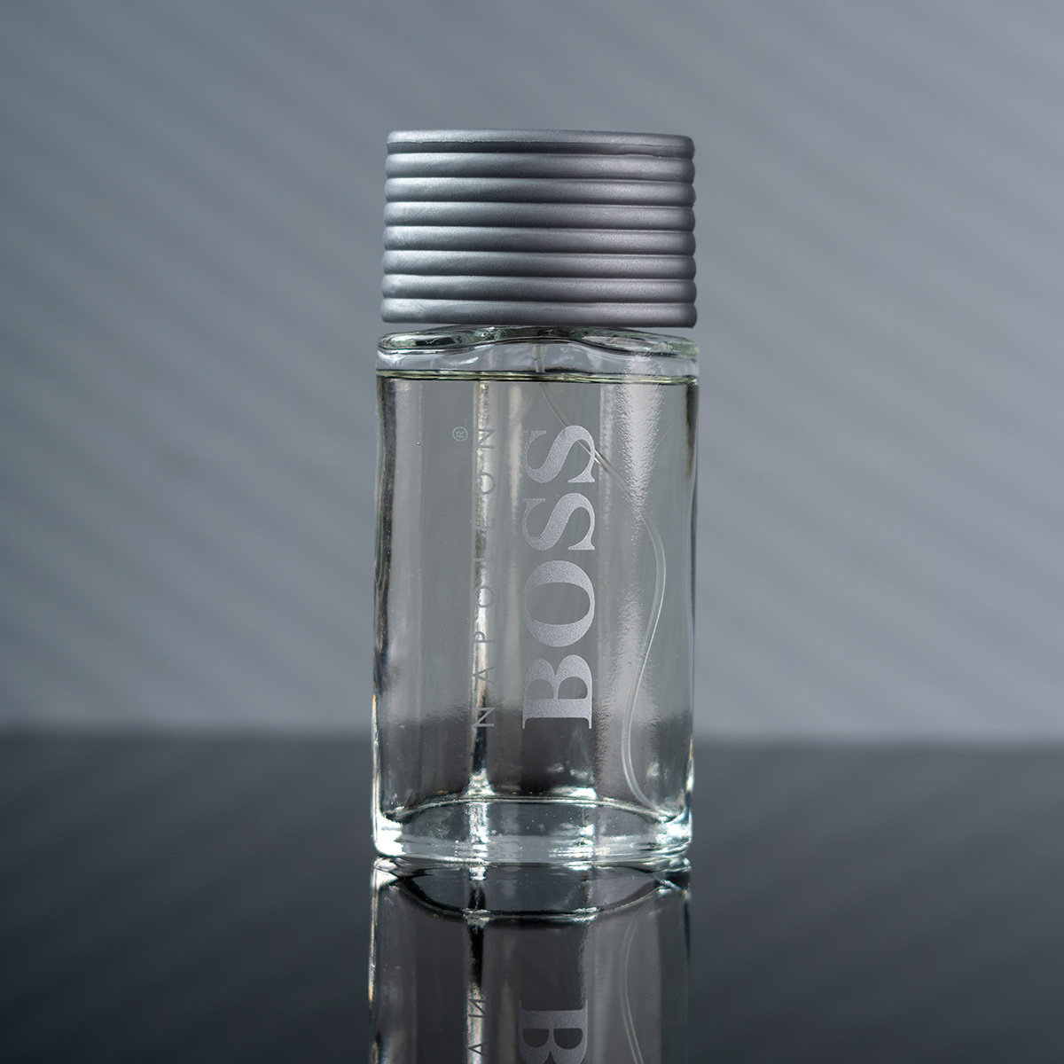 ادکلن Boss مردانه مدل VW4