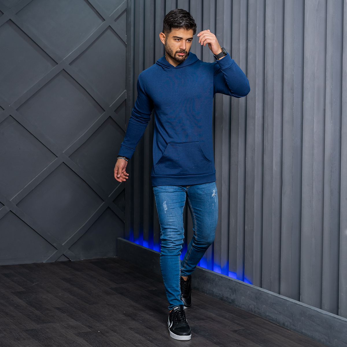 هودی مردانه سرمه ای مدل Ramtin