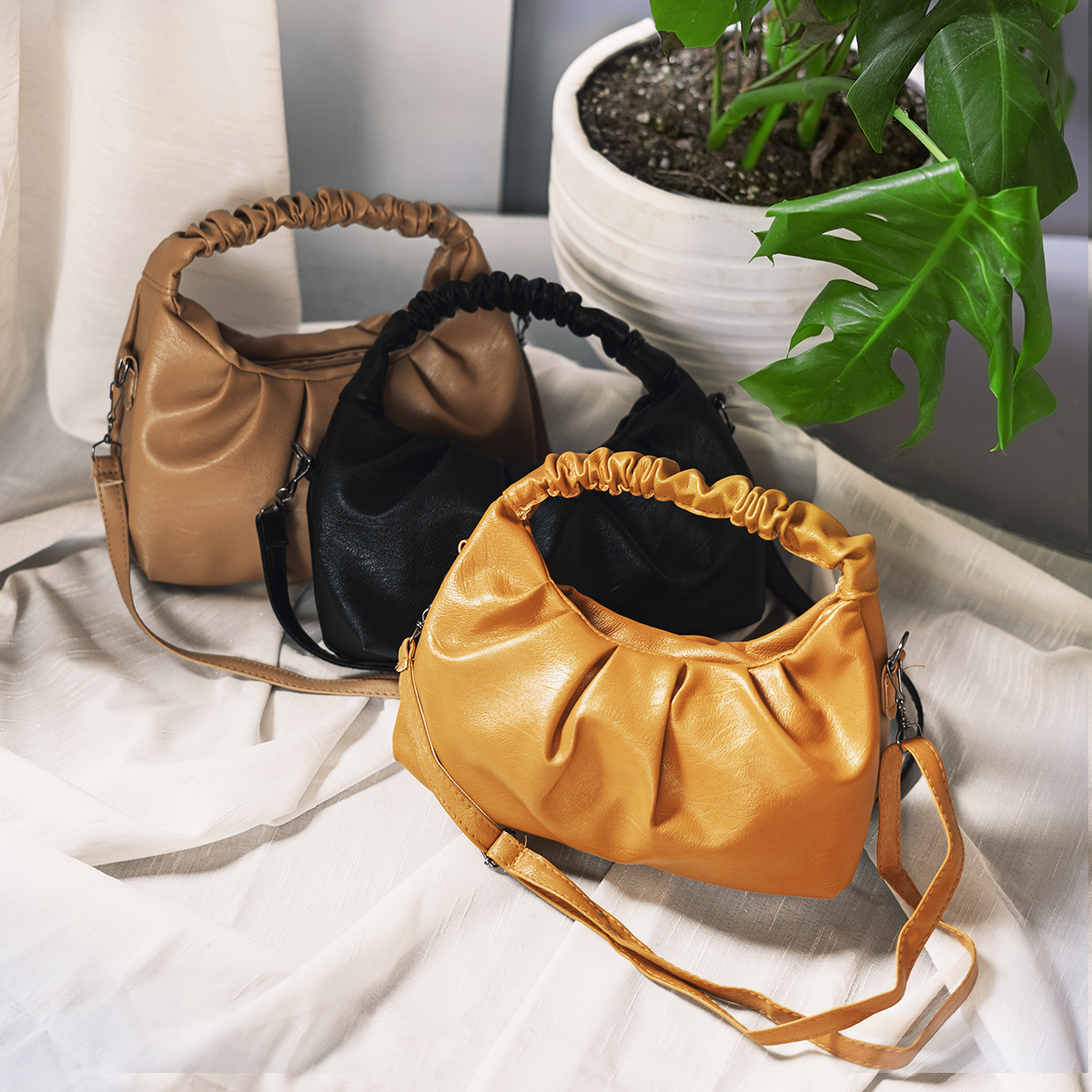 کیف دستی مشکی دخترانه مدل Maren