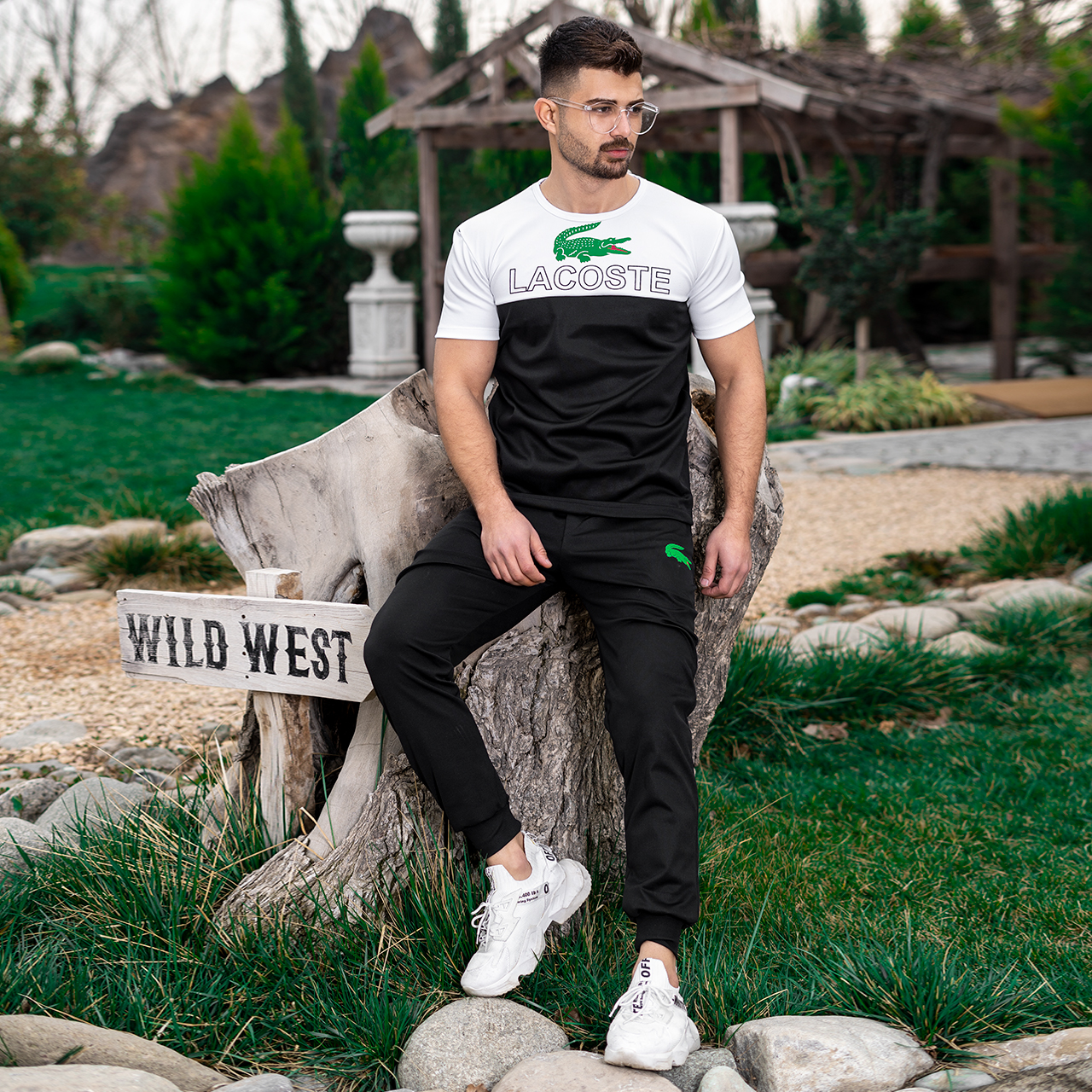 ست تیشرت شلوار مردانه سفید مشکی مدل Lacoste