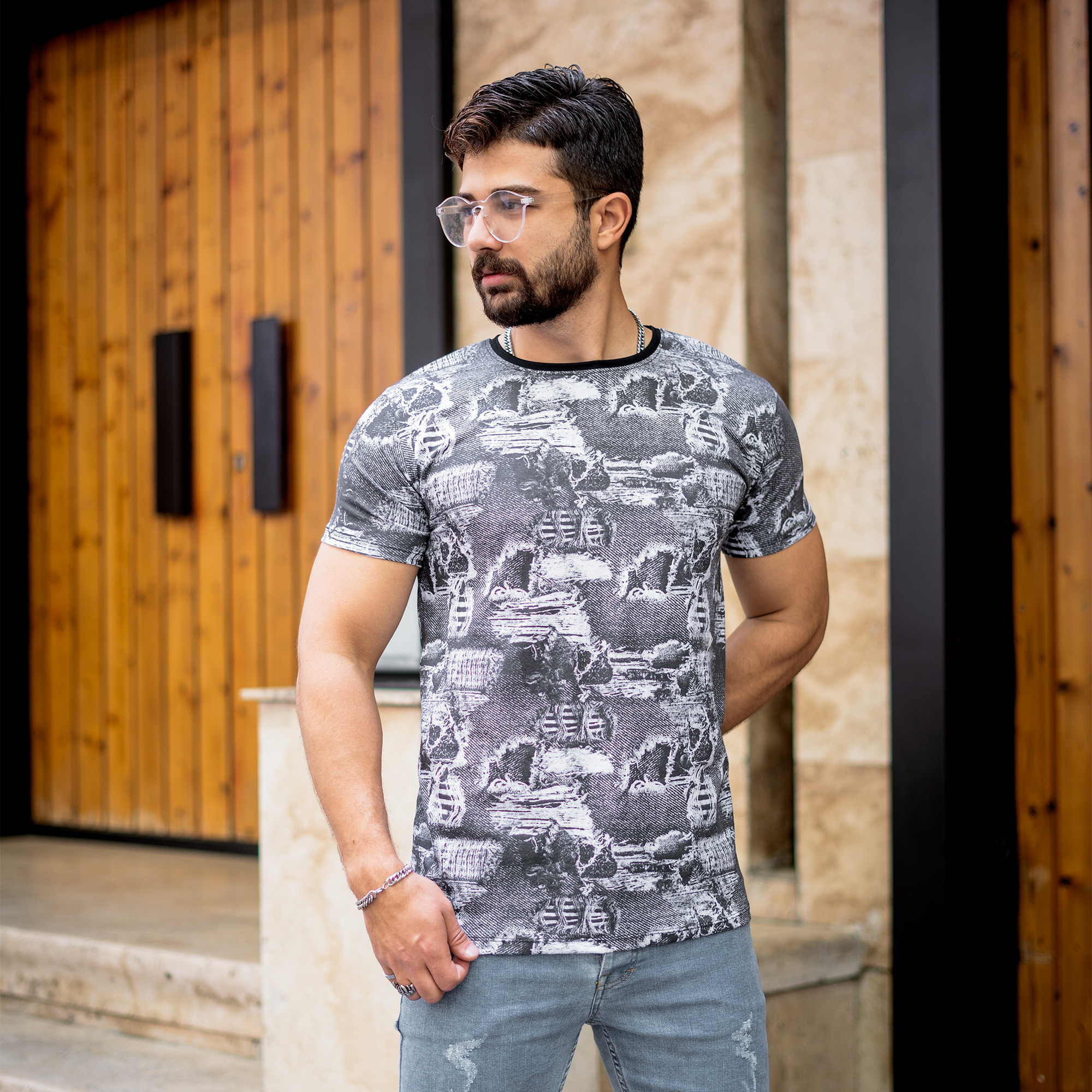 تیشرت طرحدار طوسی مردانه مدل TOTIX