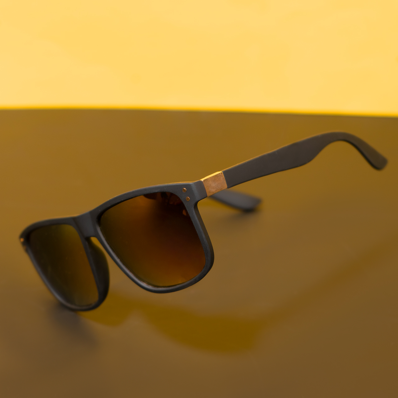 عینک آفتابی آینه ای نارنجی مدل A70