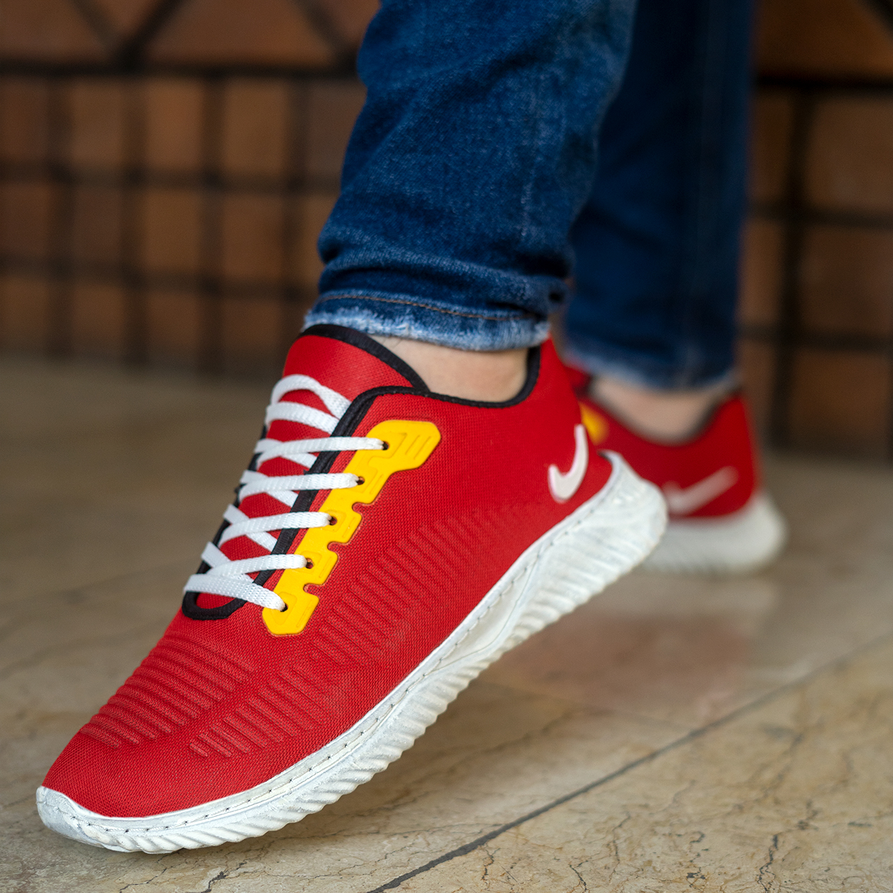 کفش ورزشی نایک مردانه قرمز مدل Y82