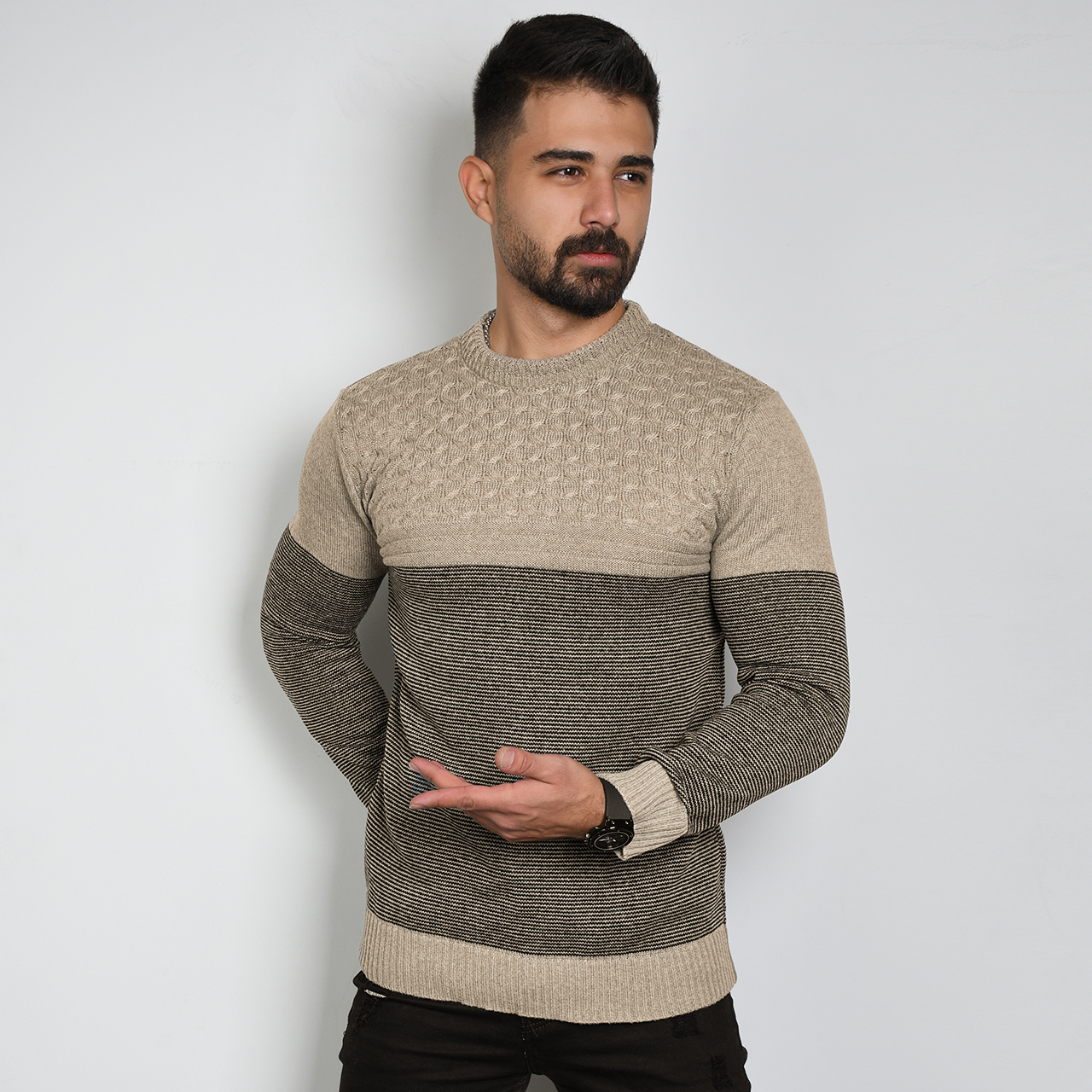 پلیور مردانه راه راه کرم مدل navid