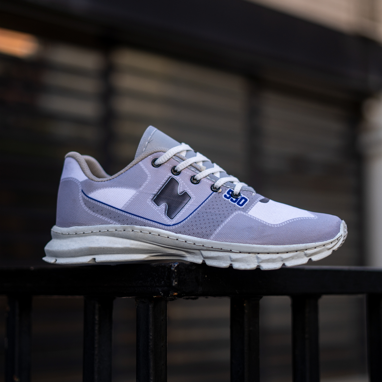 کفش ورزشی طوسی نیو بالانس مردانه مدل 550