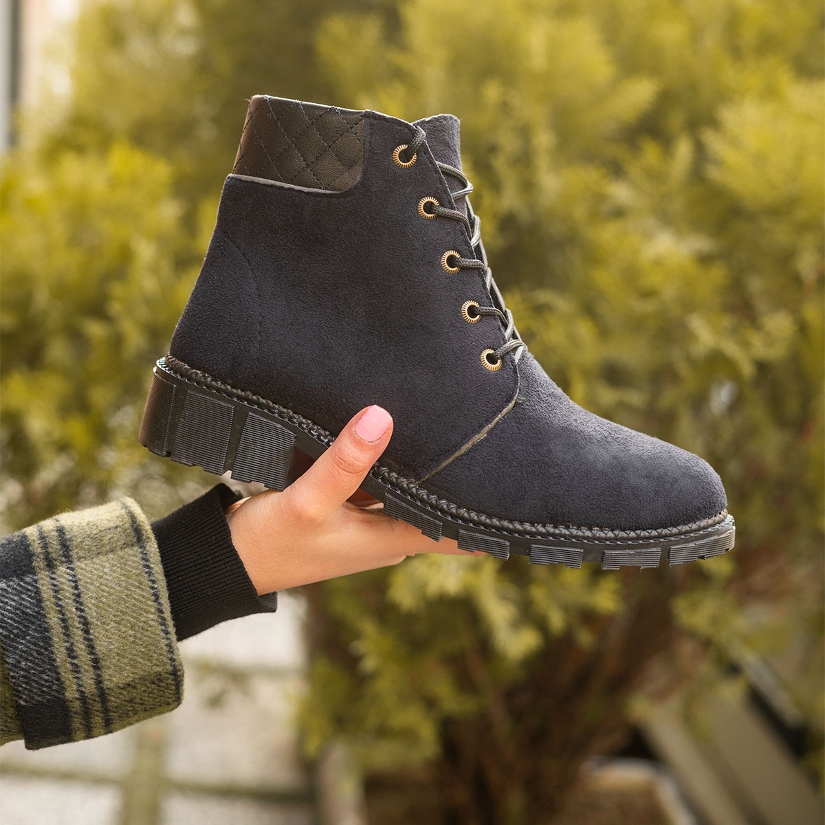 نیم بوت دخترانه مشکی مدل Atena