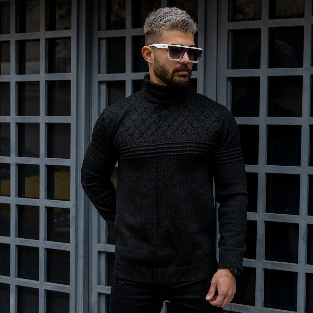 پلیور مردانه مشکی طرح لوزی یقه اسکی مدل Havash