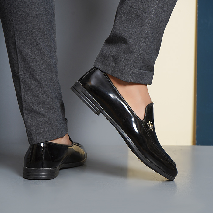 کفش کالج مردانه مشکی ورنی مدل M372