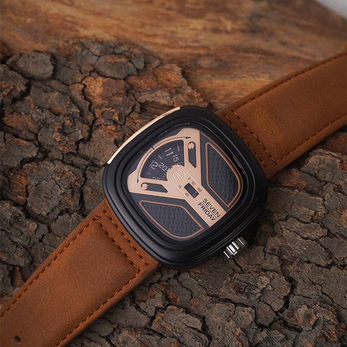 ساعت sevenfriday عسلی طلایی مدل richard