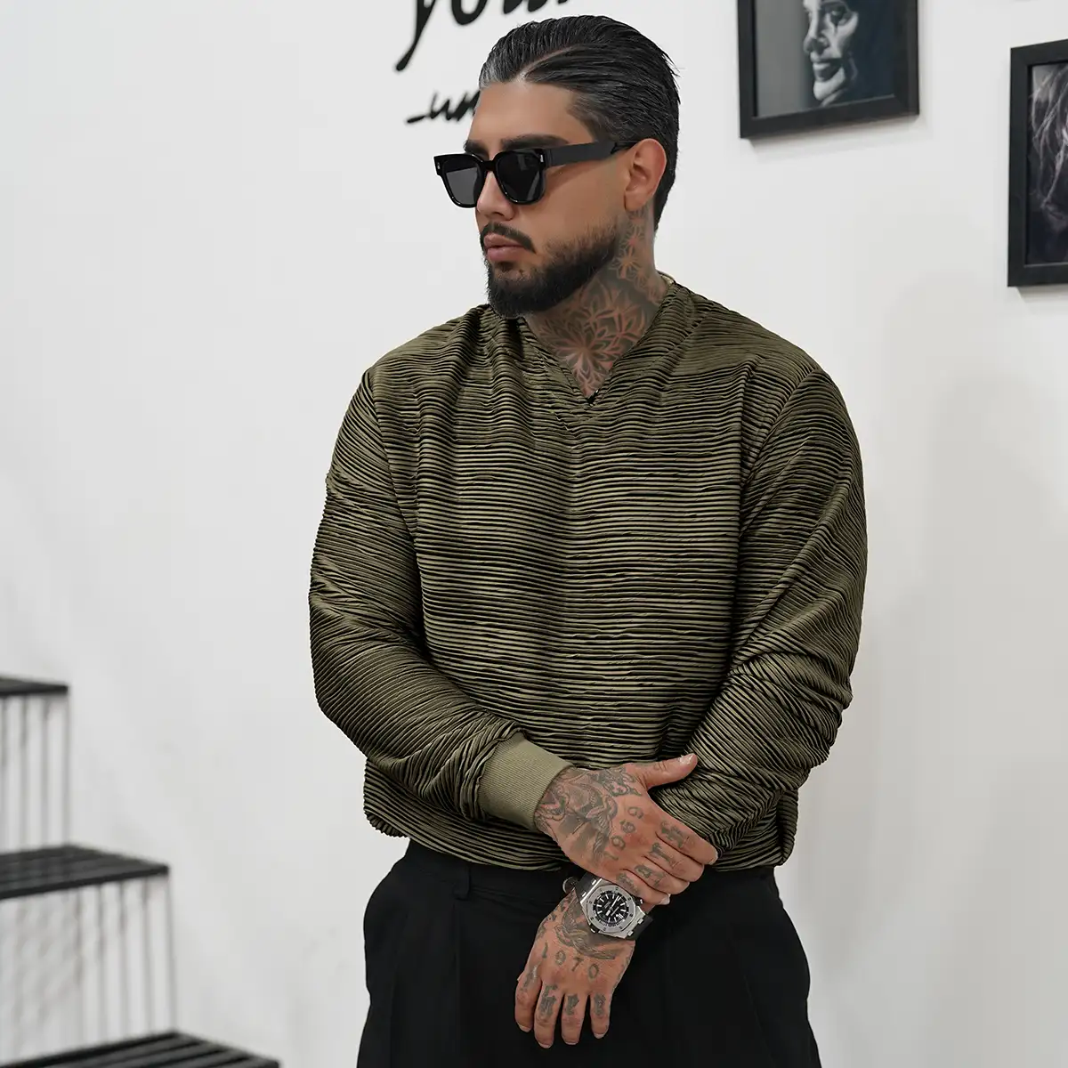 تیشرت آستین بلند یقه کوبایی سبز تیره مدل Nivad