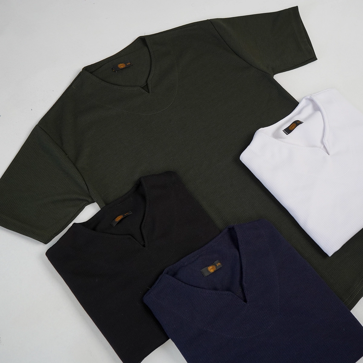 تیشرت مشکی یقه کوبایی مردانه مدل Sorad