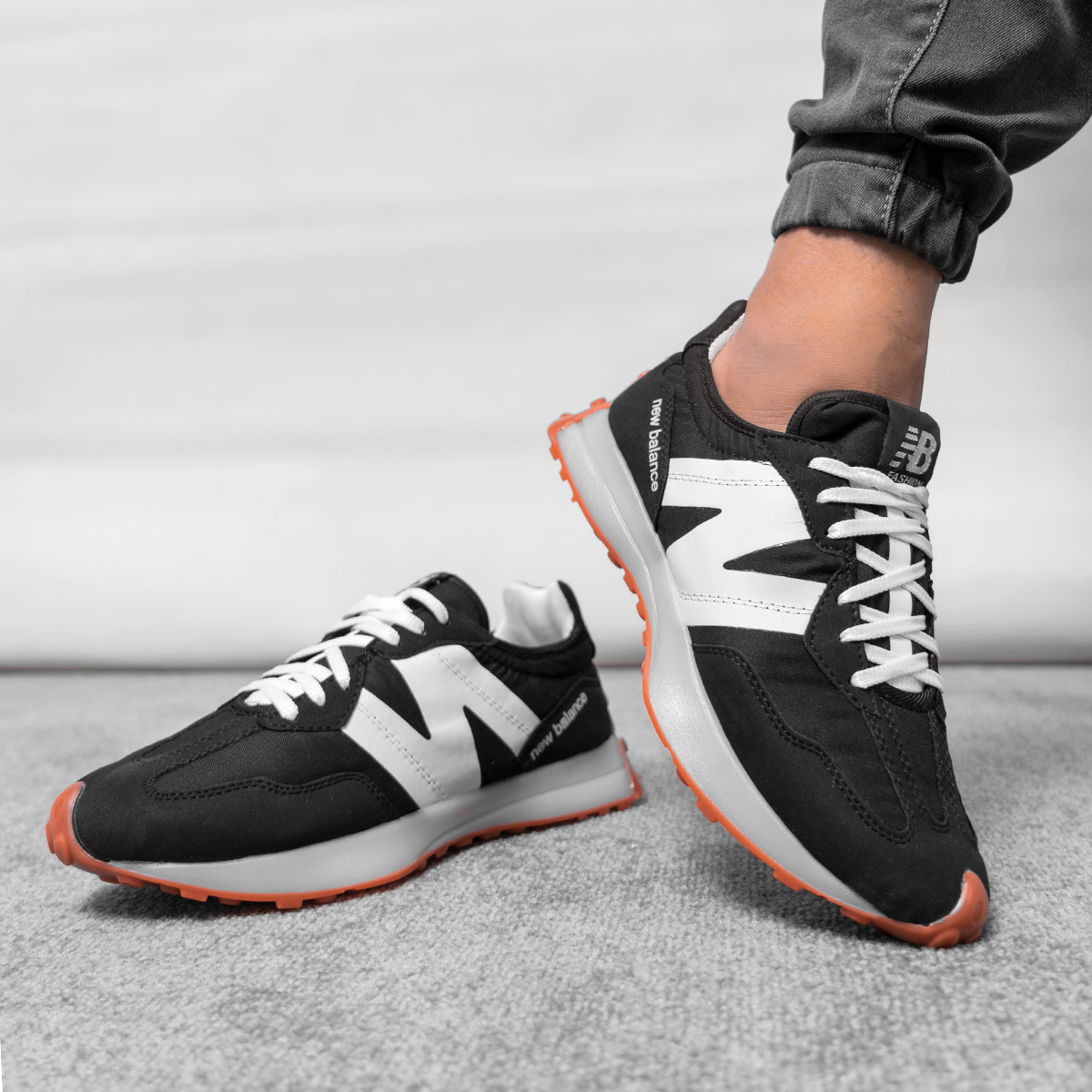 کفش ورزشی مردانه مشکی New Balance مدل Kanava