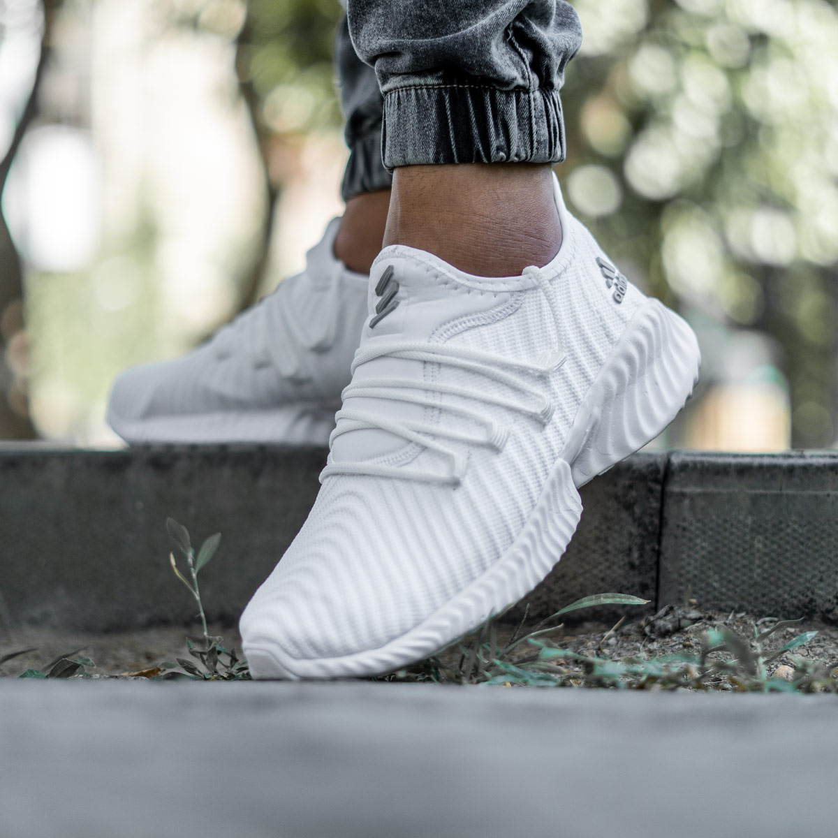 کفش ورزشی Adidas مردانه سفید مدل River