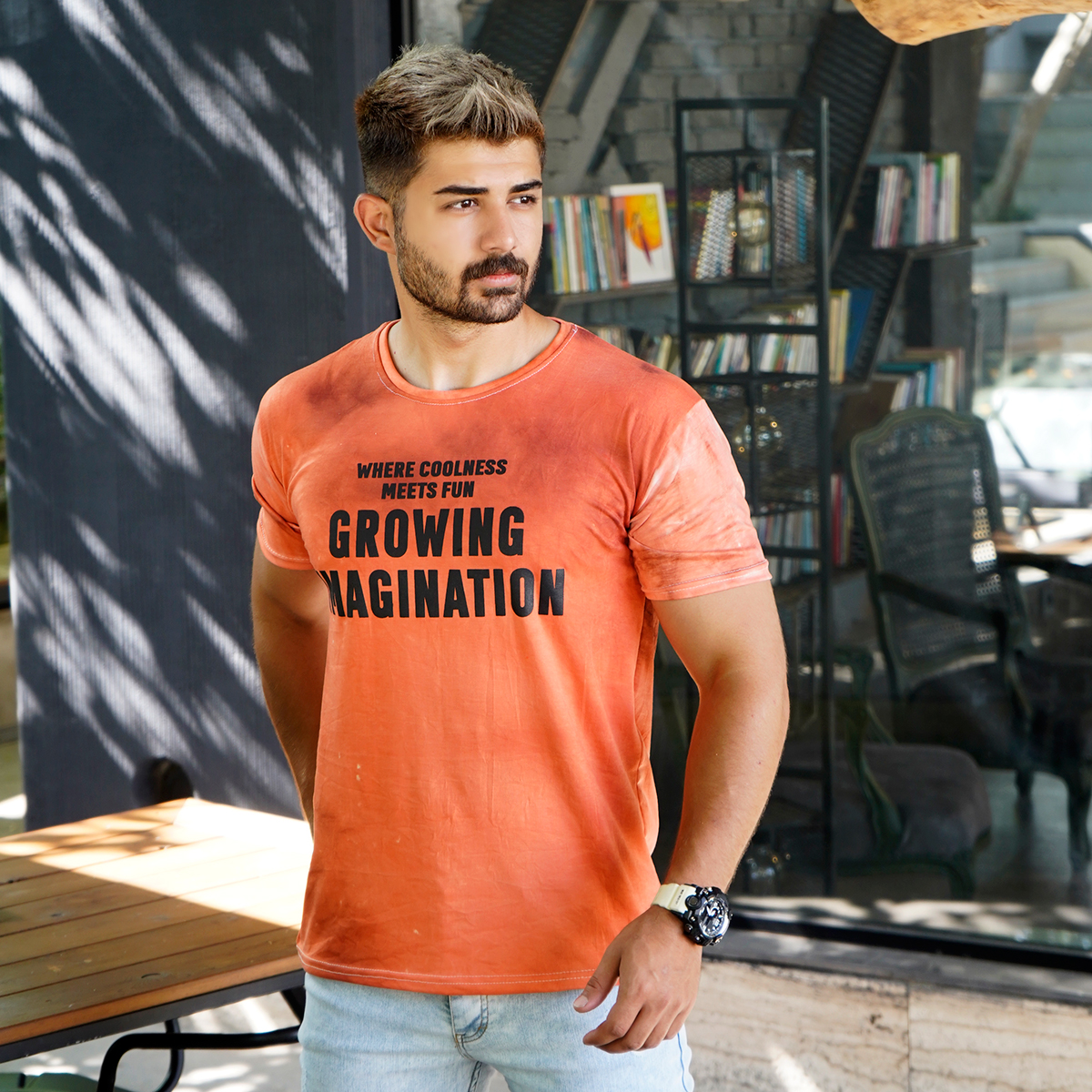 تیشرت مردانه ابر و بادی نارنجی مدل windy